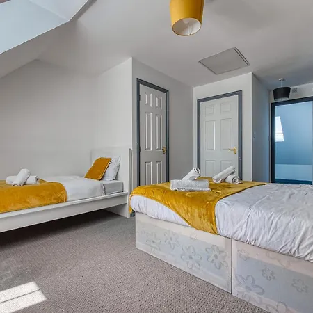 Nec Exhibitor Home, Near Airport * Birmingham